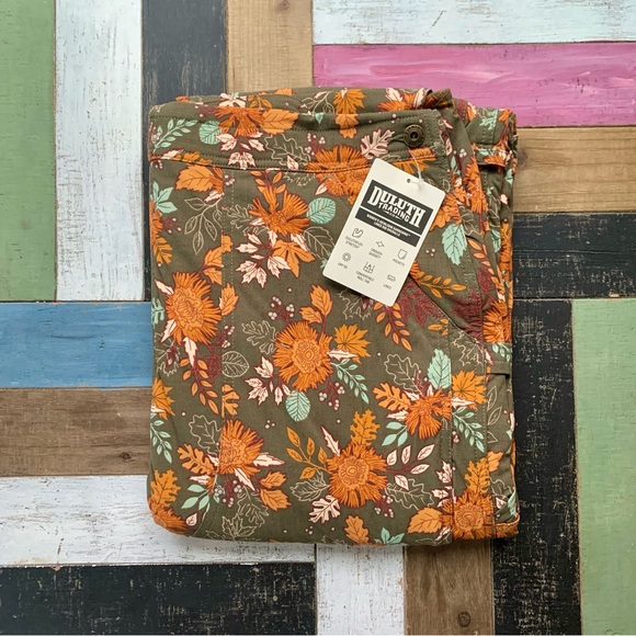 NWT Duluth Large x29”L Heirloom Gardening Lined Bib Overalls Loden Autumn Leaves - Picture 8 of 10